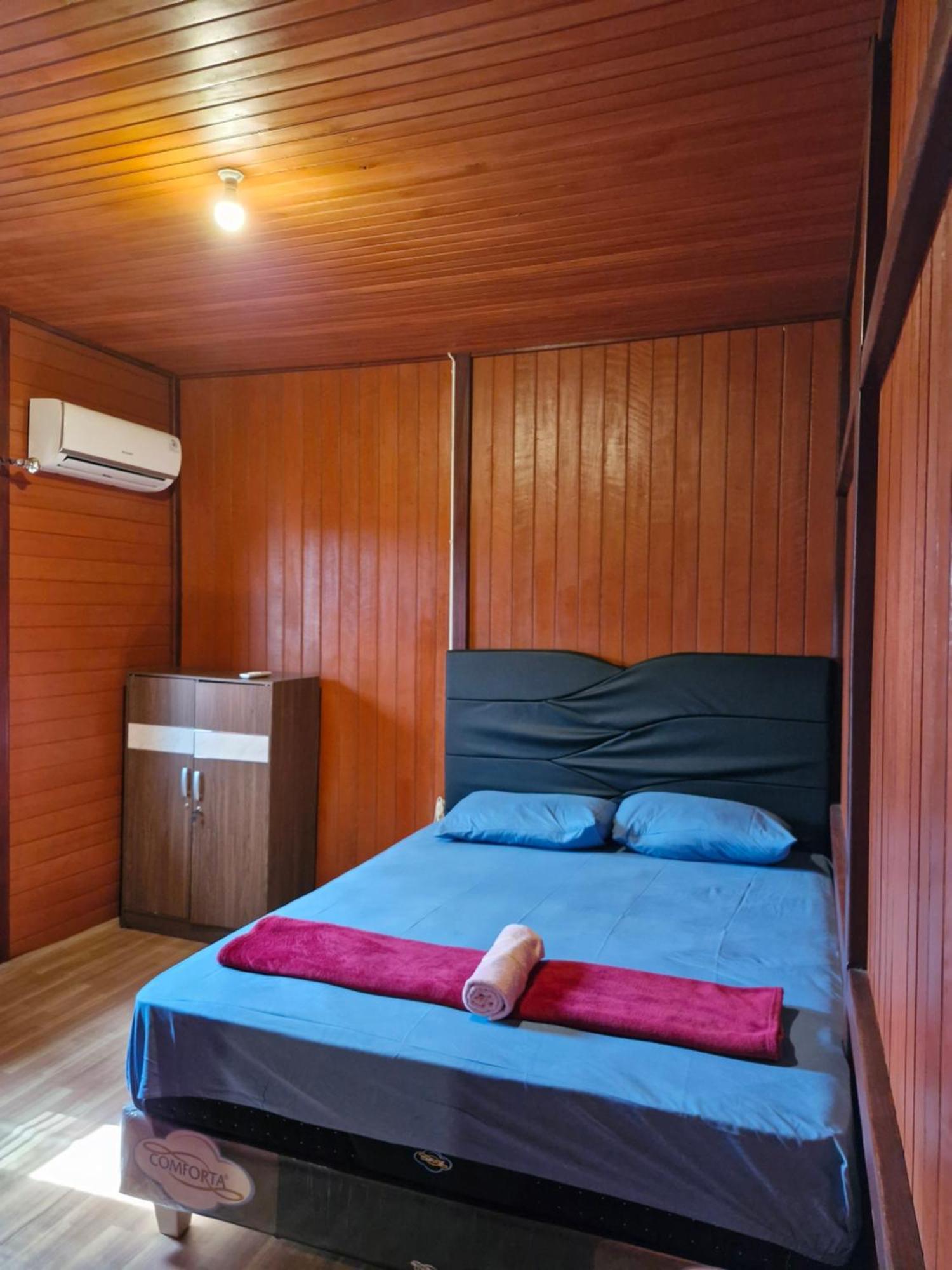 Homestay Blue Shark Divers Bunaken